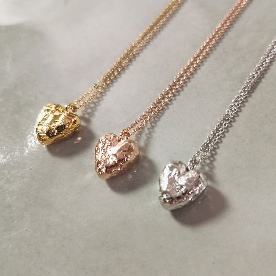 Elise Tsikis - Hory Heart Gold Necklace