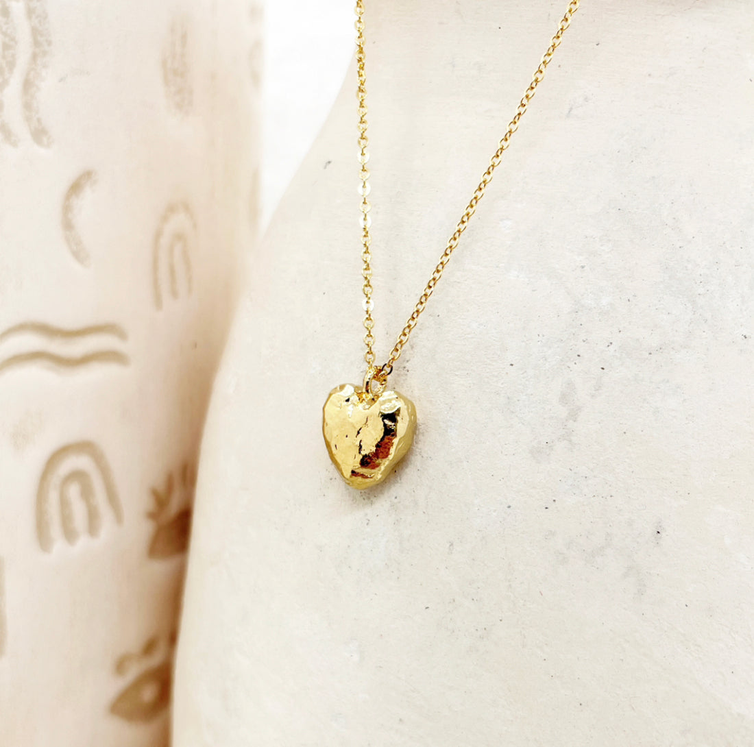 Elise Tsikis - Hory Heart Gold Necklace