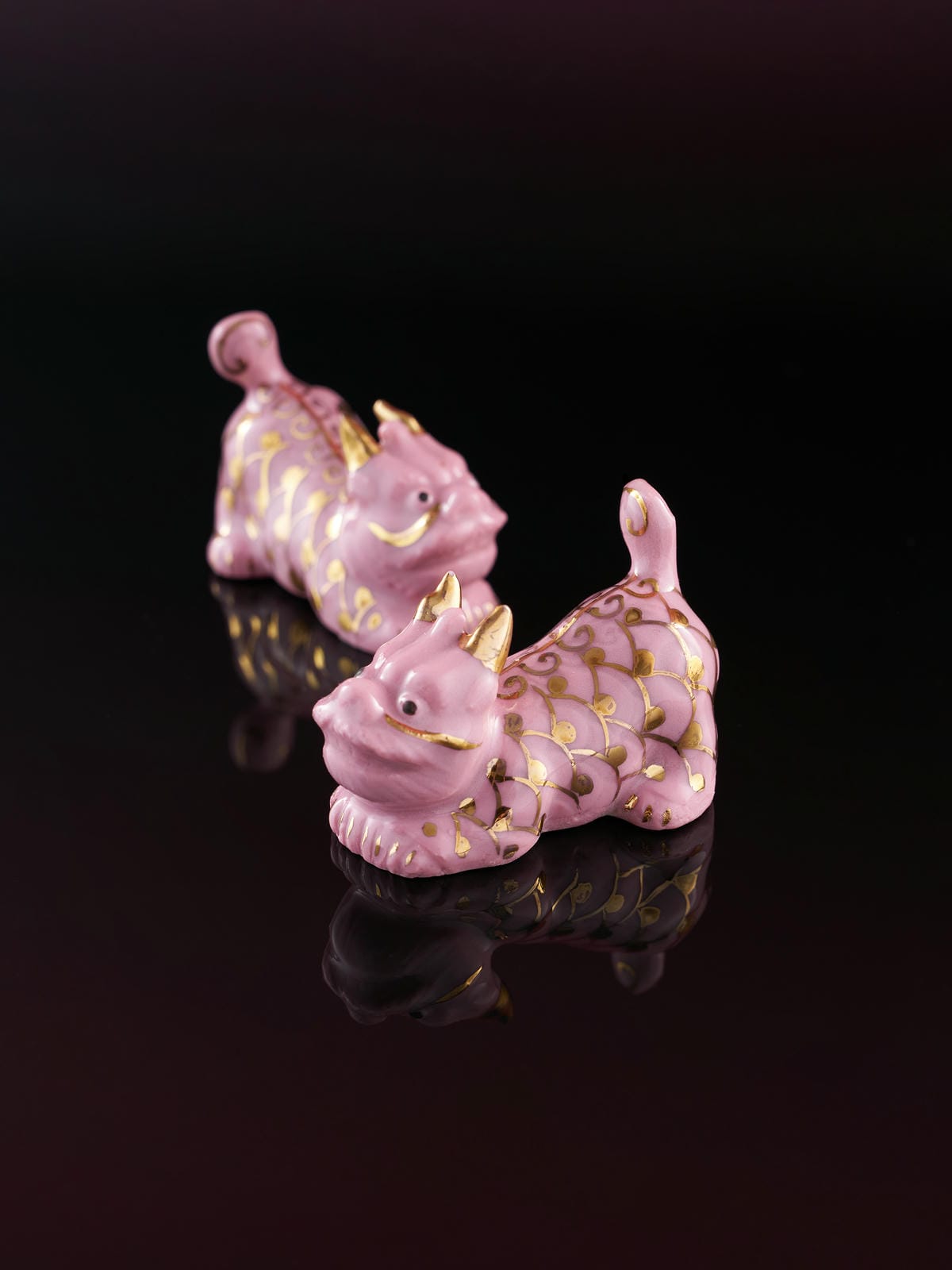 XI XING LE - Hand-Painted Gold Powder Pixiu Ornament (Pair)