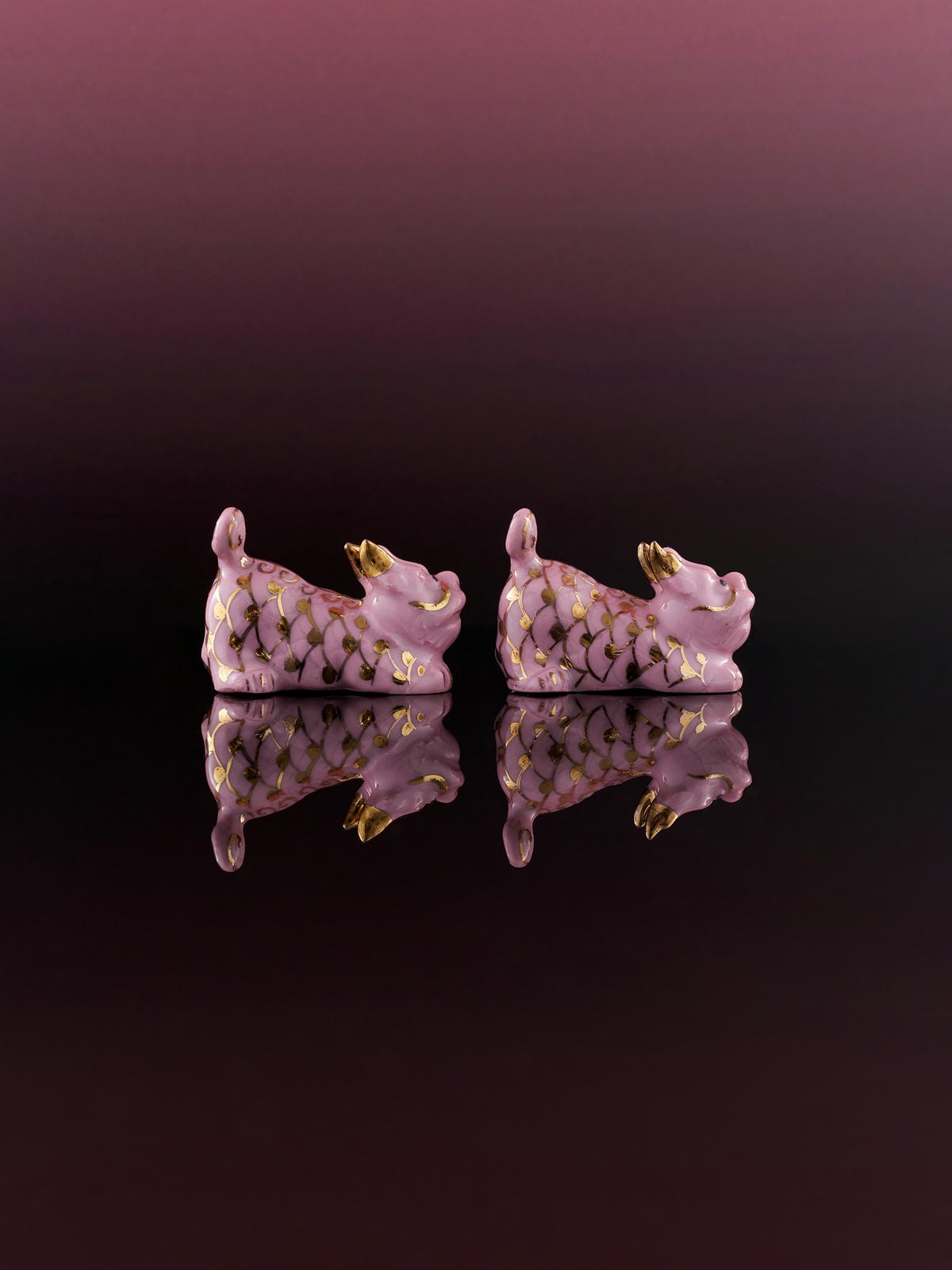 XI XING LE - Hand-Painted Gold Powder Pixiu Ornament (Pair)