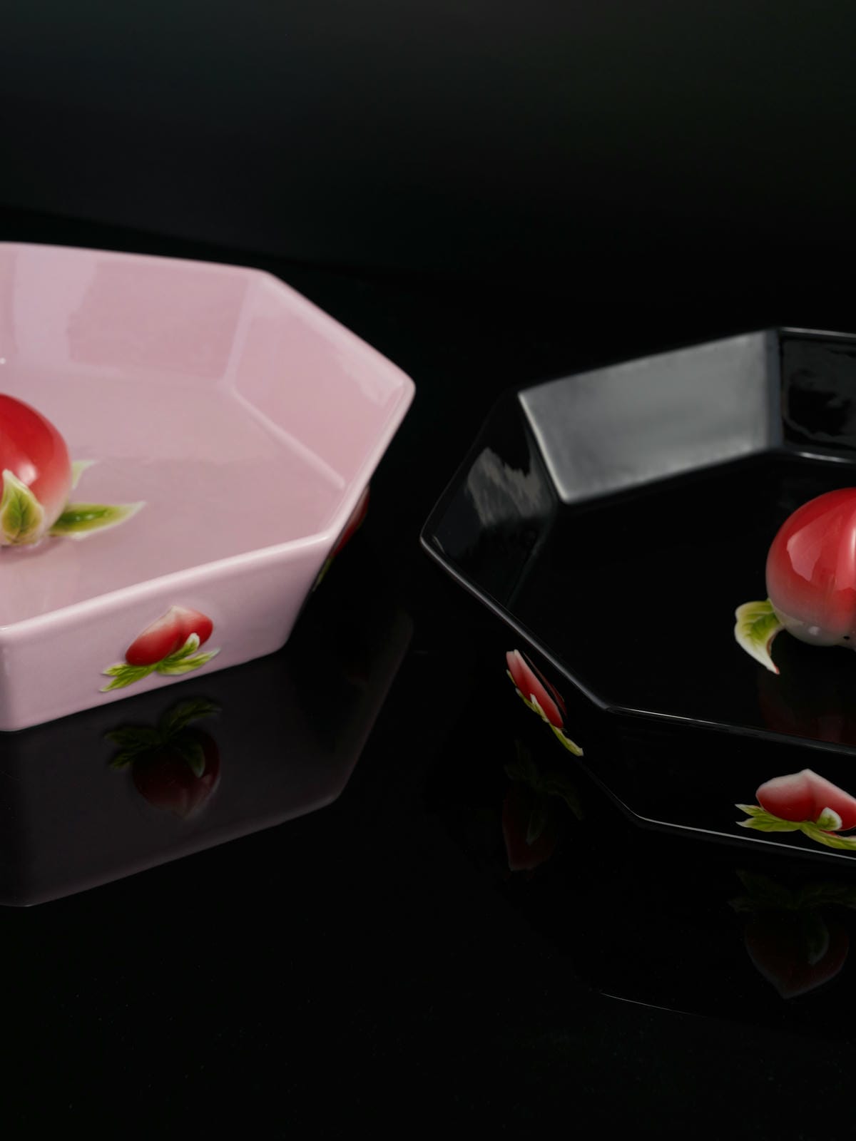 XI XING LE - Fulu Peach Sculpture – Octagonal Plate