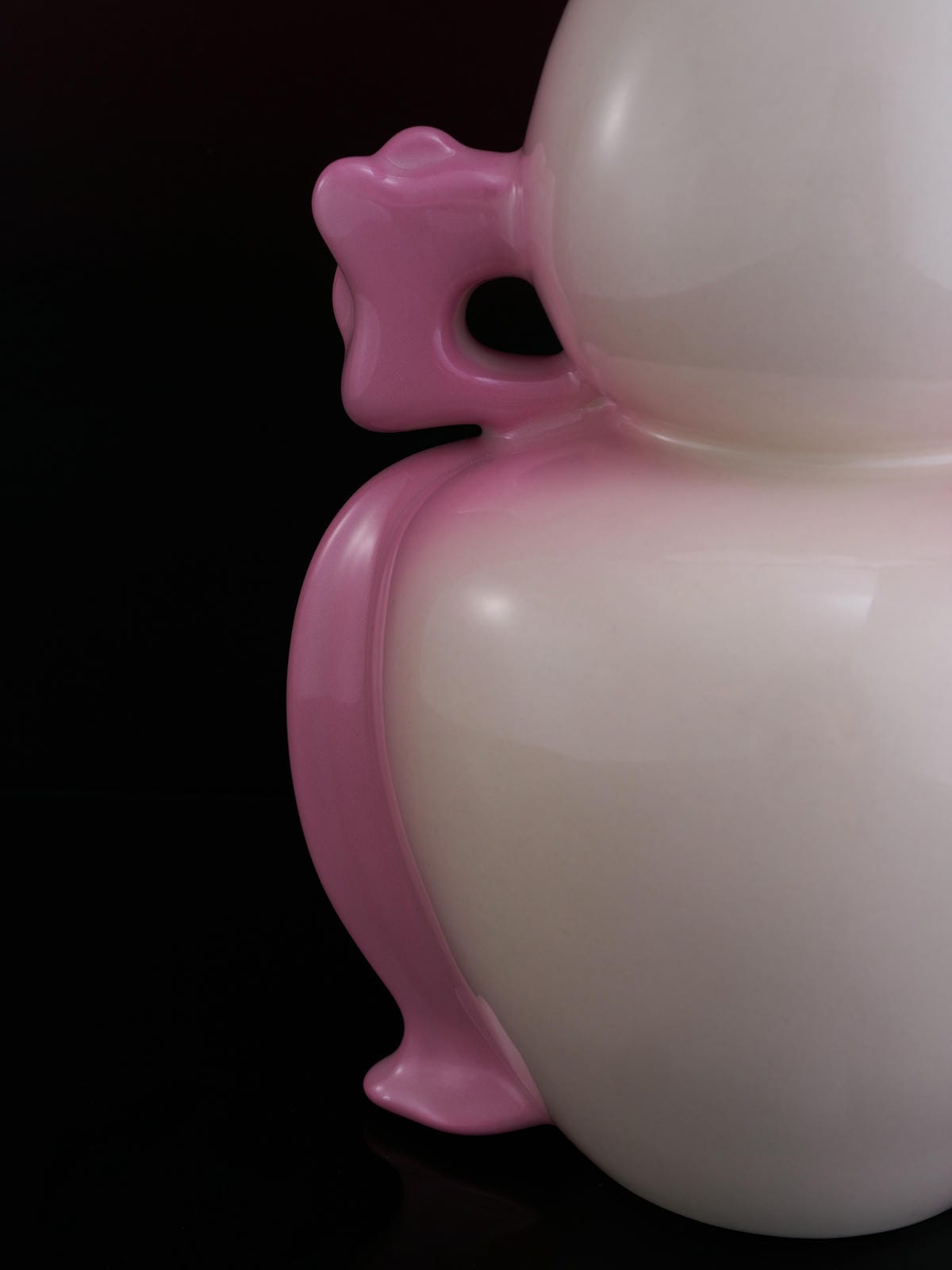 XI XING LE - Jade like Pink Gradient Hulu Vase