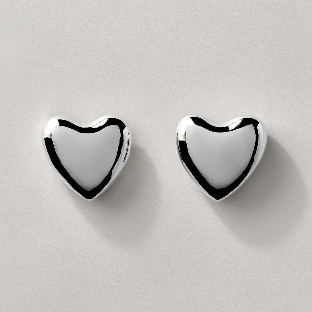 Annika Inez Voluptuous Heart Earrings – Large