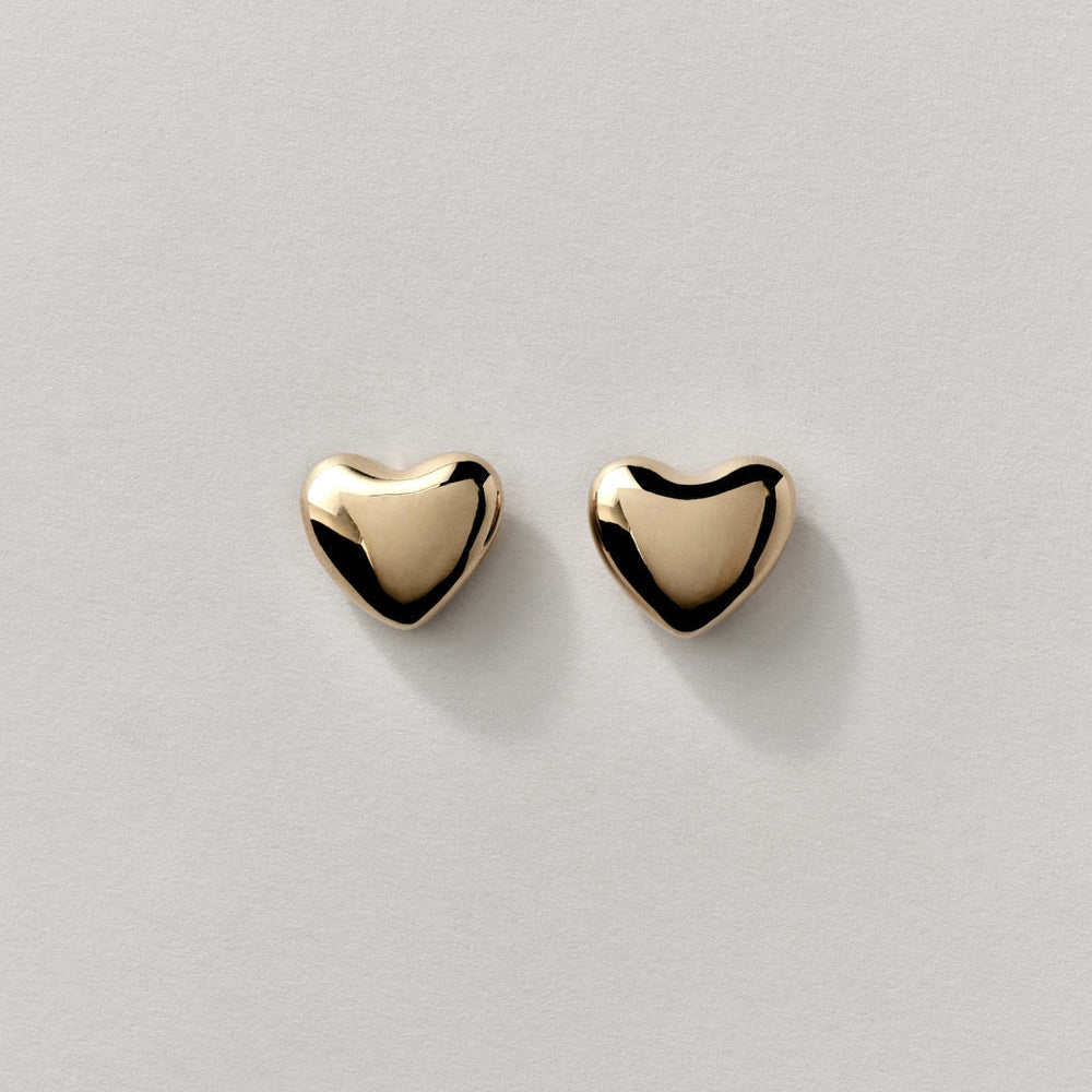 Annika Inez Voluptuous Heart Earring – Small
