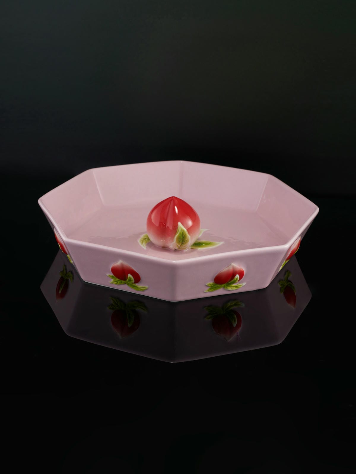XI XING LE - Fulu Peach Sculpture – Octagonal Plate