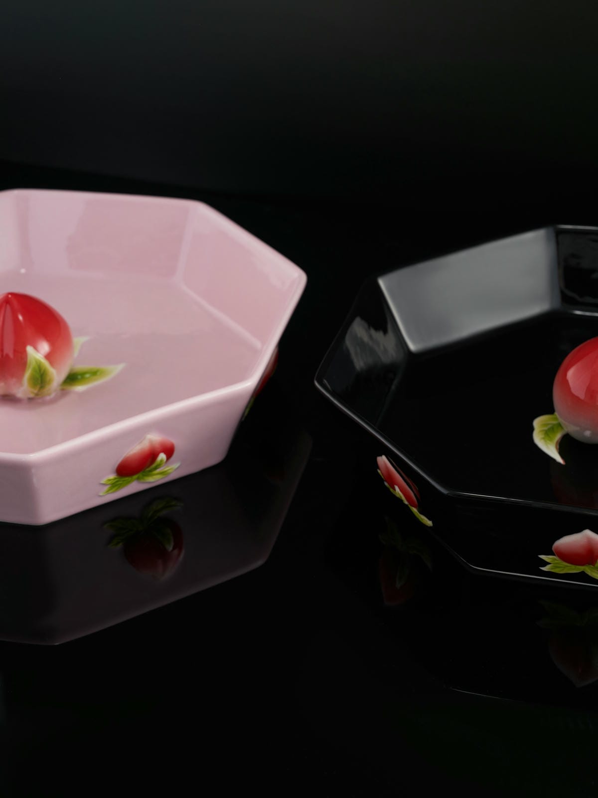 XI XING LE - Fulu Peach Sculpture – Octagonal Plate